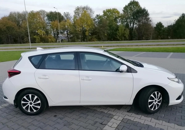 Toyota Auris cena 56900 przebieg: 103500, rok produkcji 2018 z Łańcut małe 352